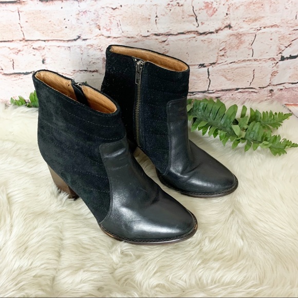Madewell Lindley Suede Quilted Black Booties Size 8.5 - Picture 2 of 9